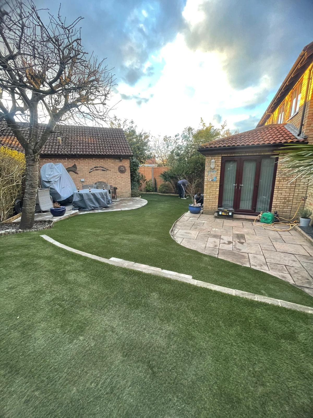 Home artificial grass installer